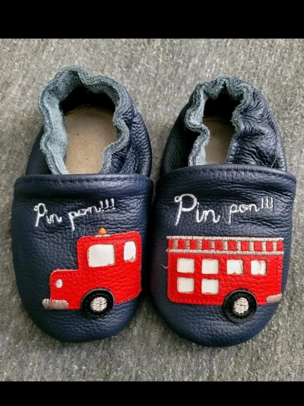NWOT 🚒 Navy Blue Crib Shoes W. A Firetruck & Siren Sound 